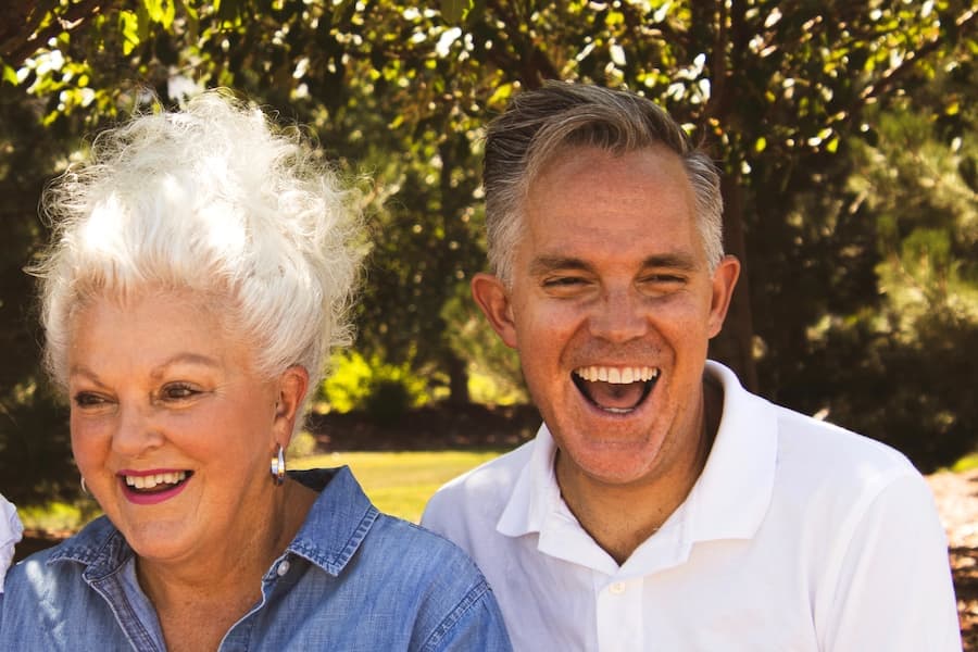 cuidar implantes dentales