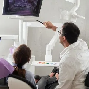 Implantes dentales en Terrassa - que es injerto hueso boca 300x300